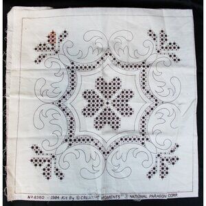Vtg Paragon's Creative Moments Embroidery Heart Unfinished Handkerchief Panel